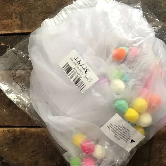 White Rainbow Pom-Poms Tutu Tulle Skirt Toddler Medium 3T 4T - Picture 4 of 6